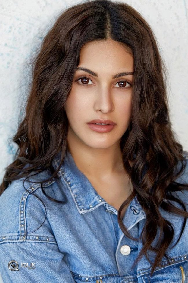 Amyra-Dastur